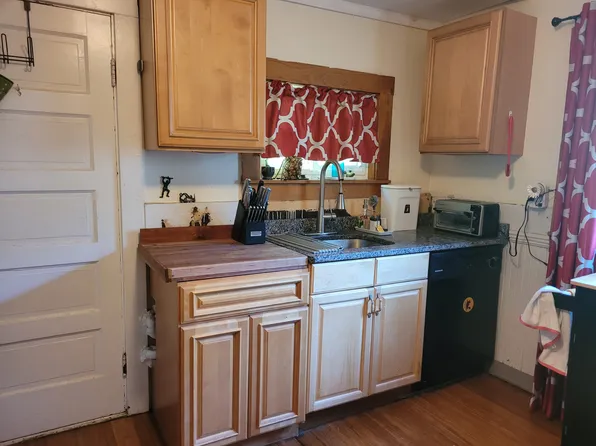 23 Desmond Rd Floor 2, Malden, MA 02148