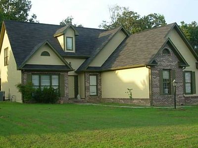 126 Ashley Ter SE, Calhoun, GA, 30701