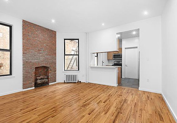 2nd image of 1949 7th Ave APT C1