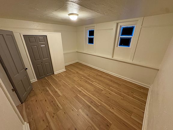 5th image of 1616 W Windlake Ave #6