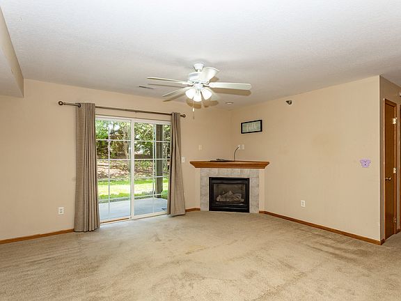 4th image of 4120 100th St APT 4