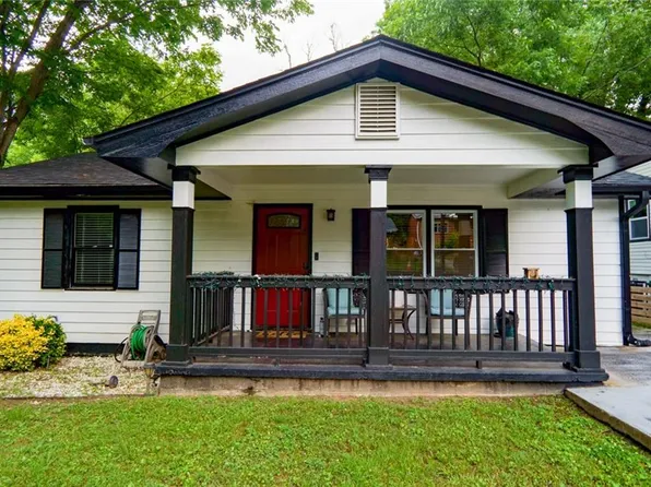 685 Cedar Ave NW, Atlanta, GA 30318
