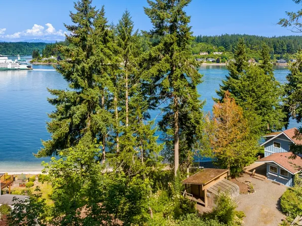 6054 Wynn Jones Rd E, Port Orchard, WA 98366