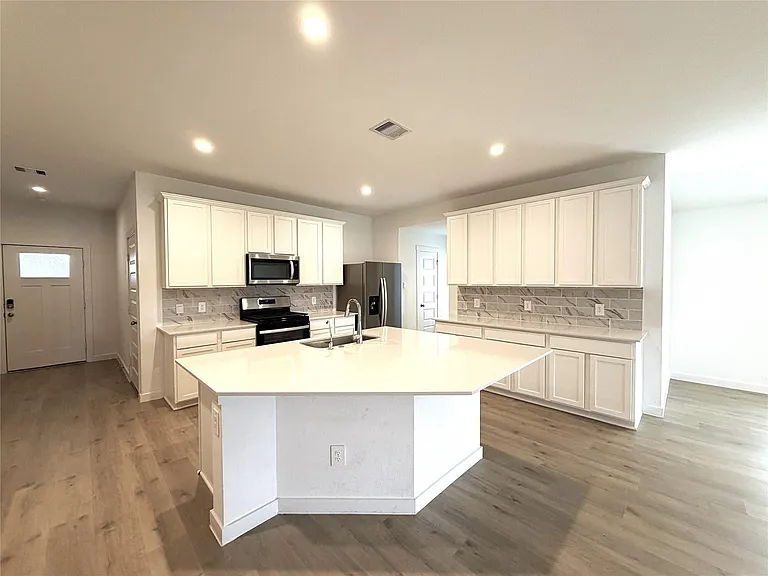30215 Lone Peak Dr — Photo 6