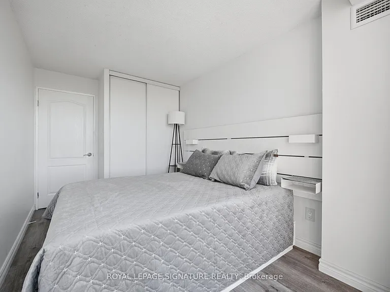 4185 Shipp Dr #812 — Photo 34