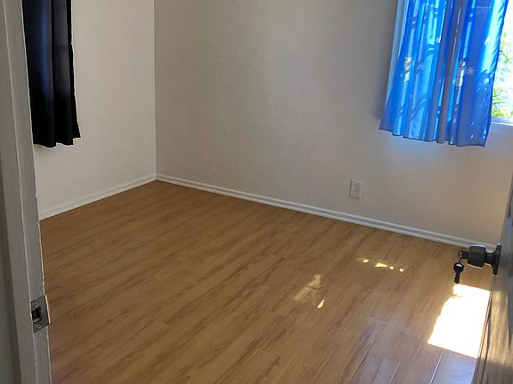 4th image of 2029 W 159th St