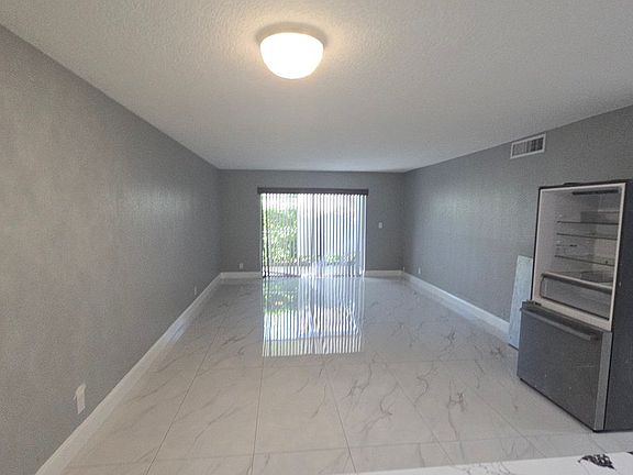 5th image of 2928 NW 89th Ter APT 1
