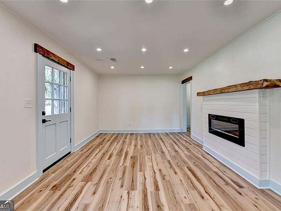 5th image of 107 Lakeshore Cir