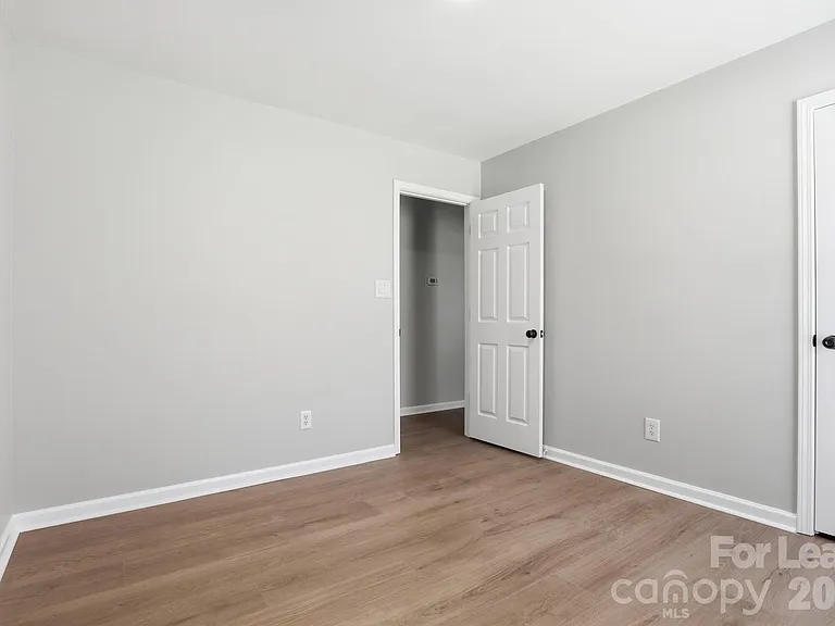 13114 Woodland Farm Dr — Photo 24