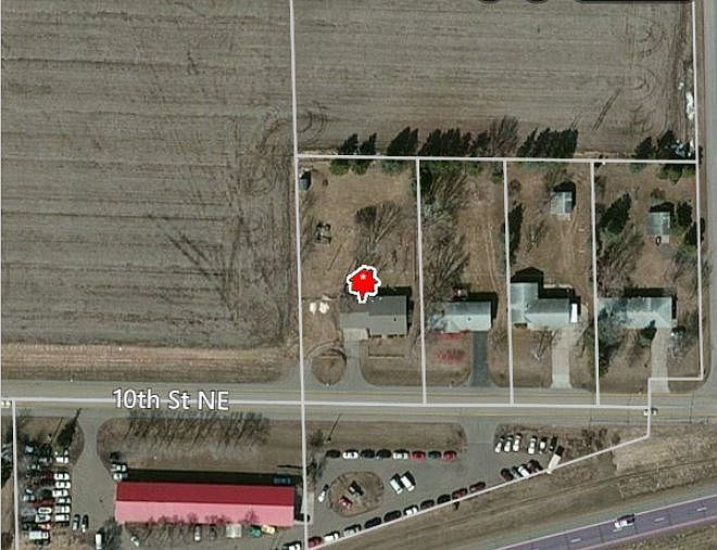 1st image of 2741 10th St NE
