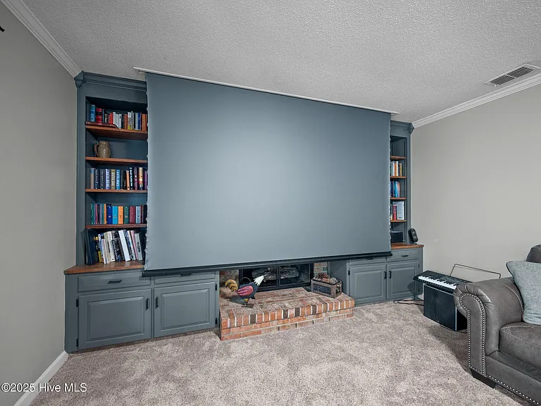 939 Eton Dr — Photo 36