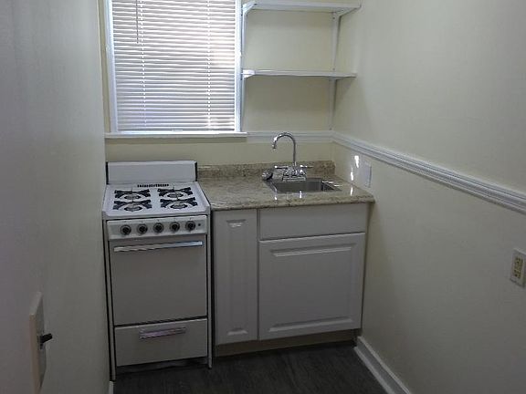 5th image of 1245 Western Ave #1-R