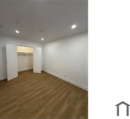14254 Burbank Blvd #8 — Photo 8