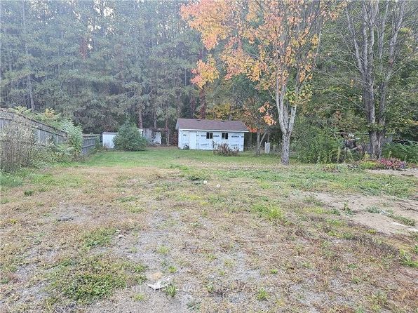 35 Boulter Lake Rd, Hastings Highlands, ON K0L 2K0