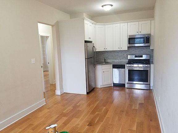 2nd image of 30 Hicks St #6B