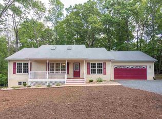 17 Barrett St, Palmyra, VA 22963