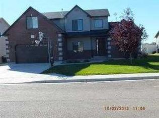 800 W Escalante Dr #10, Vernal, UT 84078