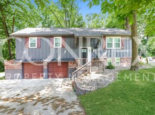 5918 NW Walnut Creek Cir, Kansas City, MO 64152
