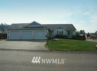 8708 235th St E, Graham, WA 98338