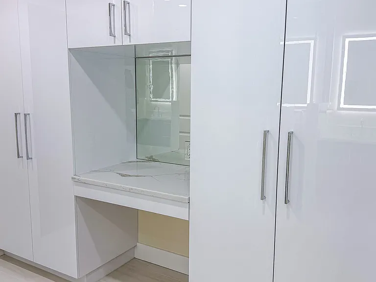 1 Beach Dr SE #2512 — Photo 2