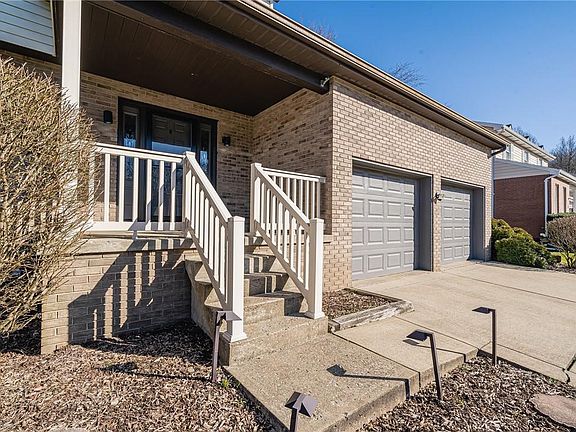 2nd image of 125 Apple Hill Dr