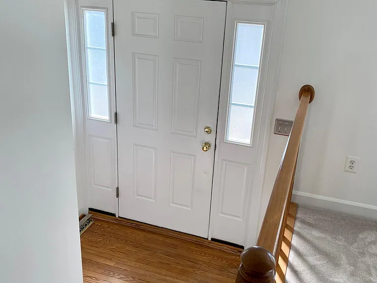 Foyer.