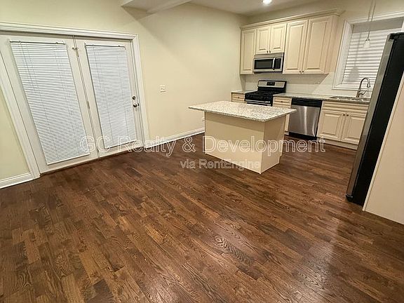4th image of 1727 W Albion Ave #2