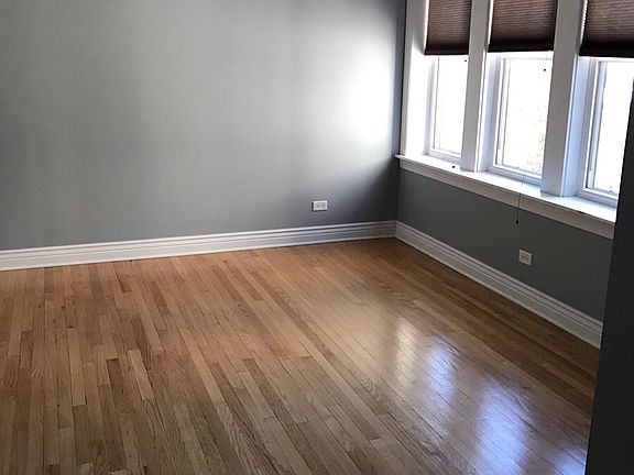 4th image of 4863 N Hermitage Ave