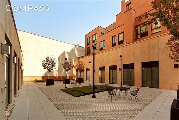 Sold by Compass | media 22