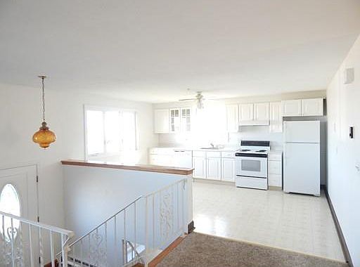 2nd image of 509 Quincy Shore Dr #509