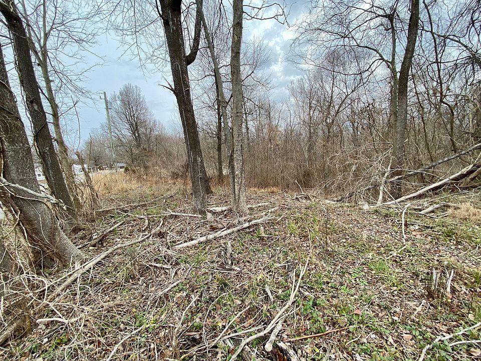 1st image of 704 E Reservoir Ave