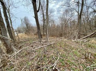 704 E Reservoir Ave, Central City, KY 42330
