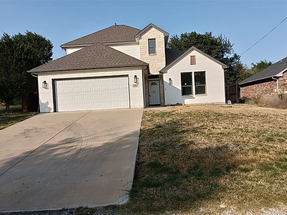 2nd image of 5817 Stonegate Cir