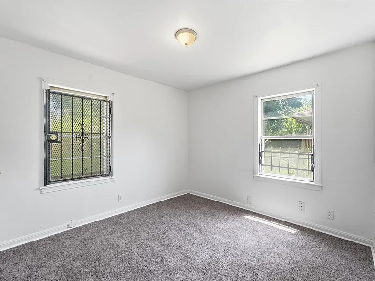 3711 Cosby St — Photo 16