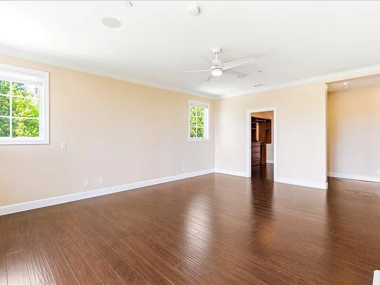 4698 Granada Way — Photo 35