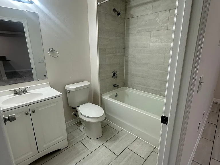 3305 SW 15th Pl #3305 — Photo 8
