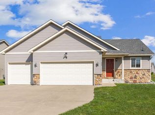 629 16th St S, Sartell, MN 56377