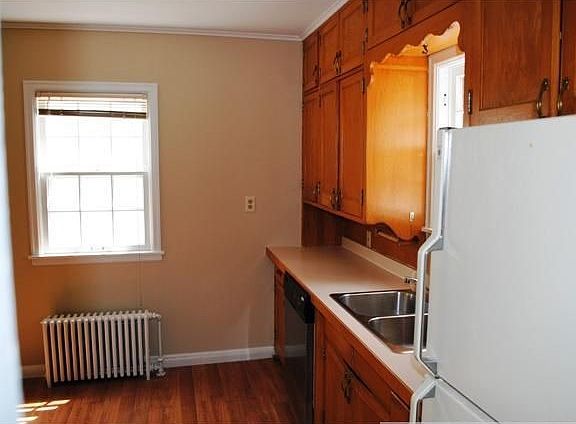 3rd image of 1272 Bayard Ave