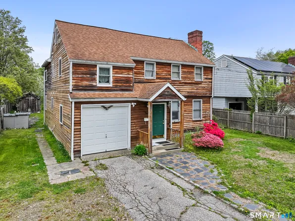 79 Fairfield Place, Fairfield, CT 06824