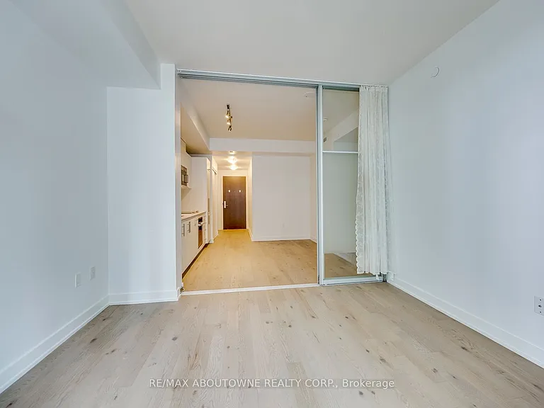 330 Richmond St W #2601 — Photo 15