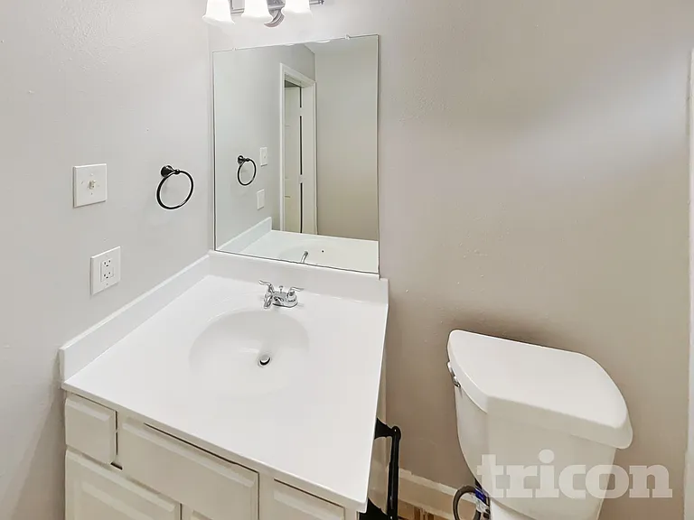 1016 Deerpass Dr — Photo 15