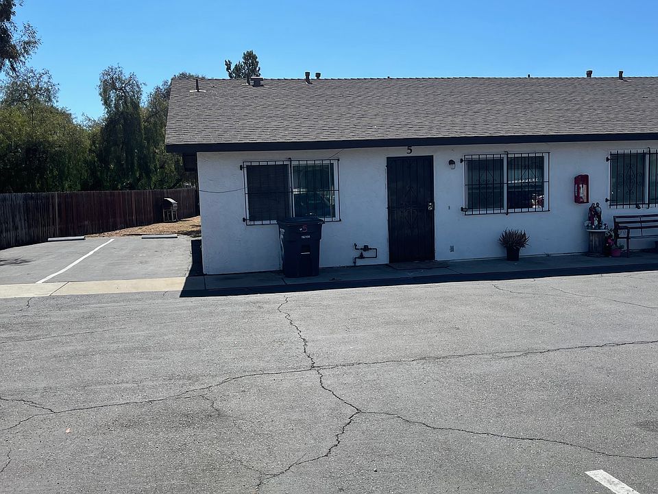 1st image of 4787 A St Unit 4