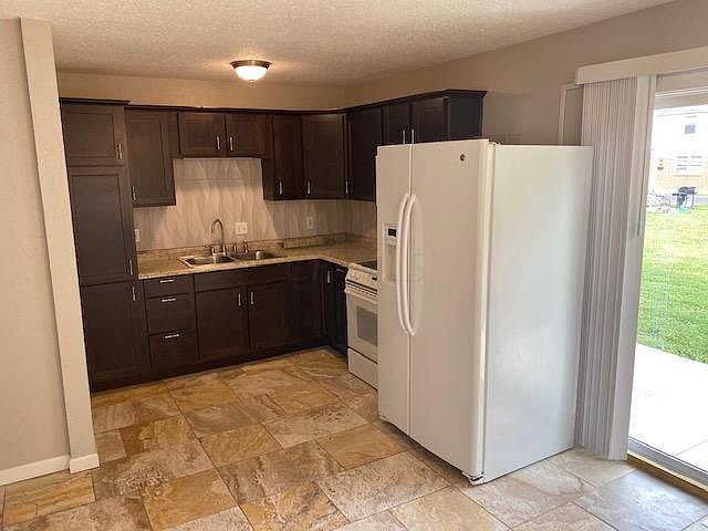 1st image of 3886 La Rosa Dr #886