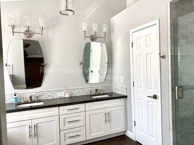 6509 N Vista Ave — Photo 16