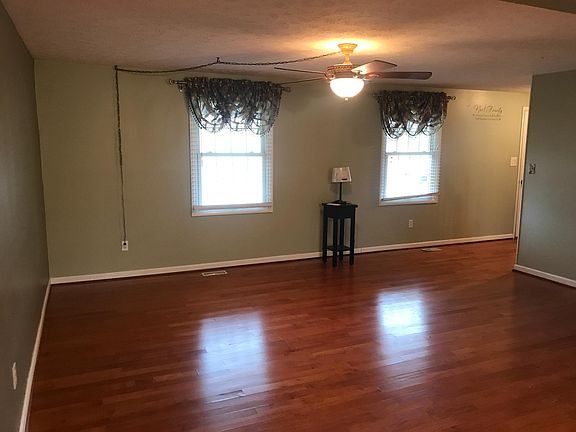 5th image of 8439 Celianna Dr