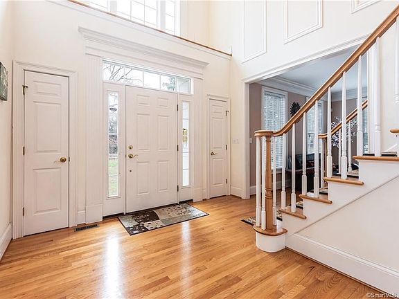 3rd image of 961 Prospect Ave