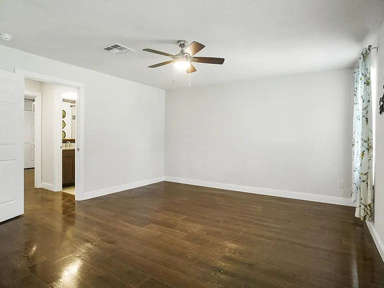 617 Park St — Photo 10
