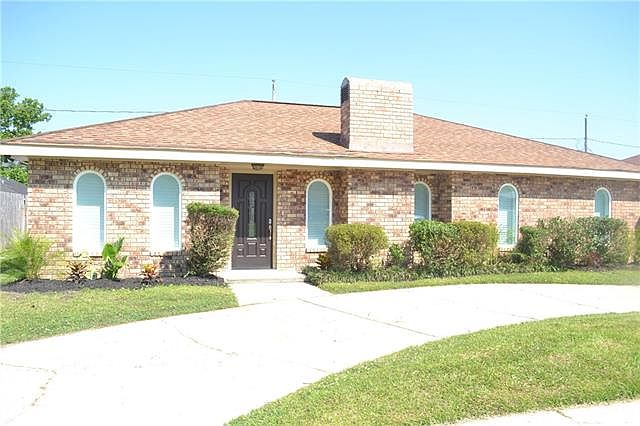 1st image of 2705 Cambridge Dr