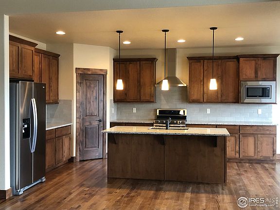 4th image of 481 Vermilion Peak Dr