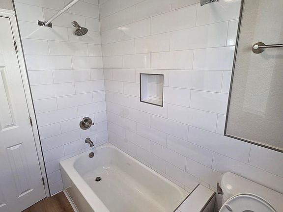 5th image of 15921-59 S Downey Ave #21C